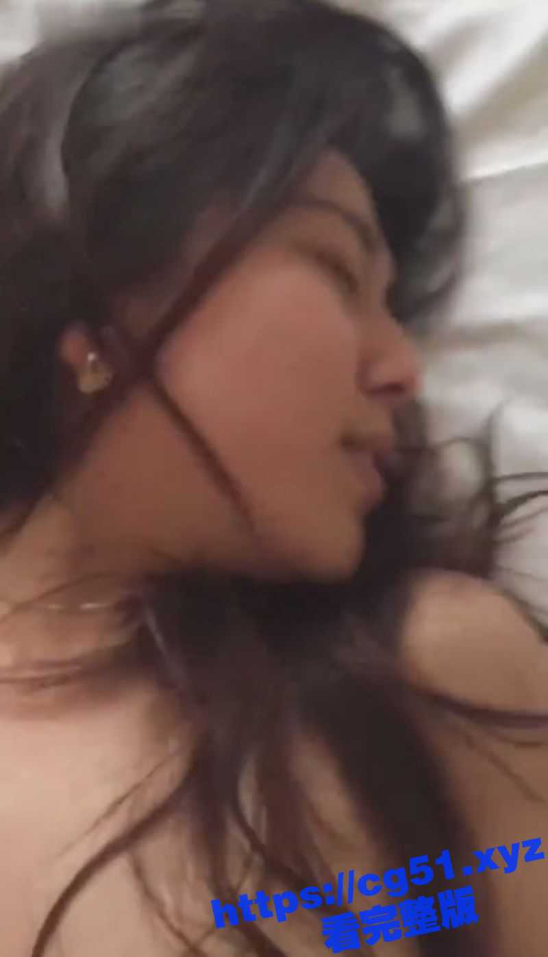 天生媚骨 张于涵 与男友性爱自拍泄密流出 高颜值小美女被操的高潮不断 全程刺激对白 超好看！ - 51吃瓜网-51吃瓜网