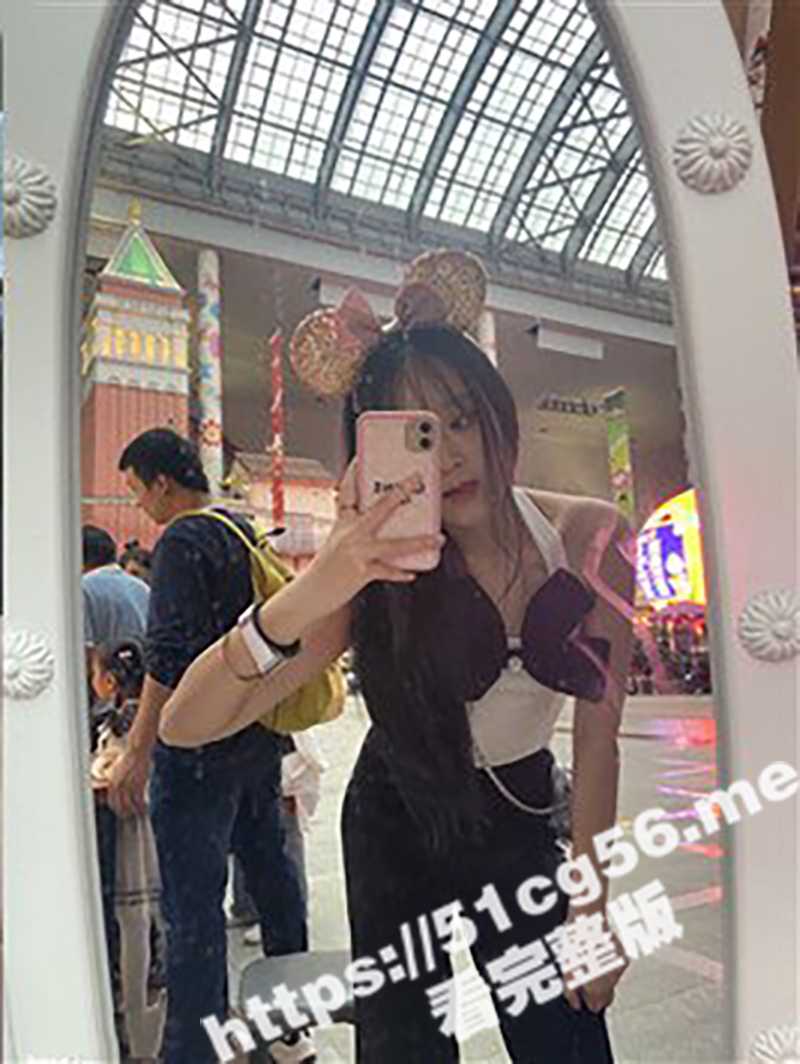 兄妹乱伦！极品颜值气质小表妹被带到酒店狠狠干 扶腰后入爽的嗯嗯叫 没想到表妹床上好骚 骑乘位猛坐 - 51吃瓜网-51吃瓜网