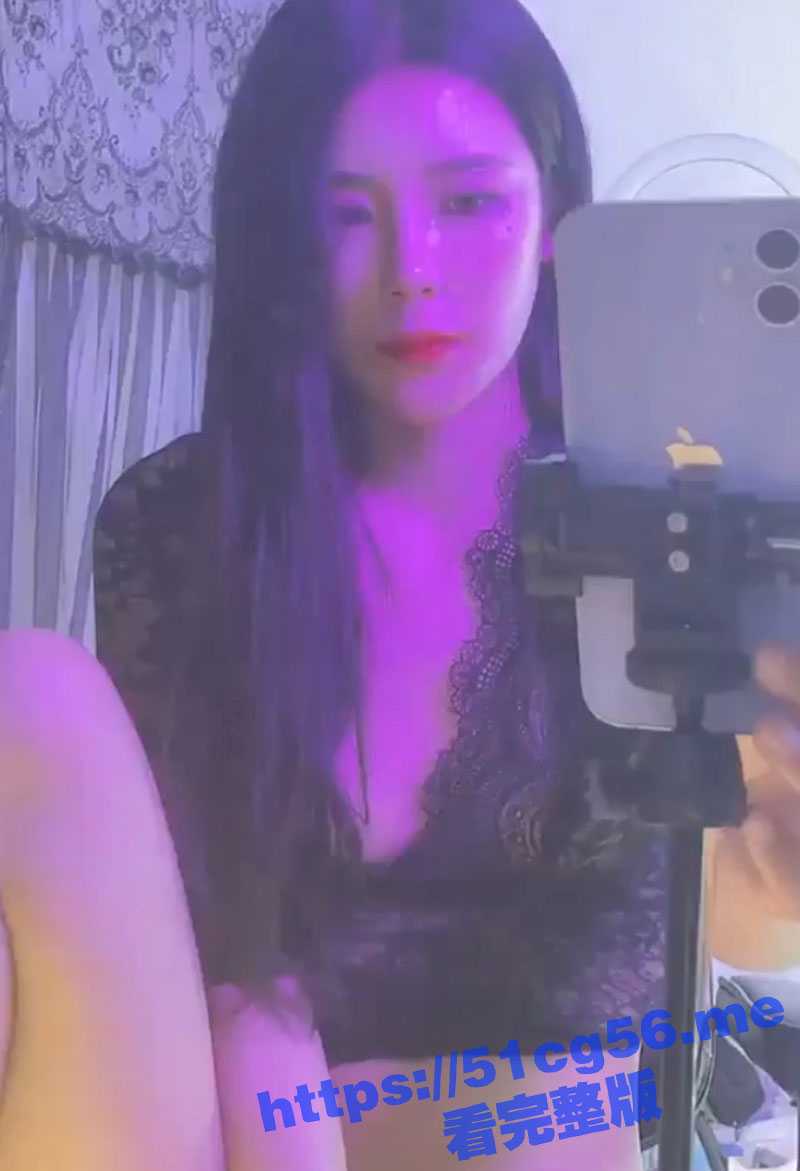 虎牙高颜值网红主播 黑桃 遭土豪天价定制大尺度 脸穴同框全裸道具自慰不雅视频泄密流出！ - 51吃瓜网-51吃瓜网