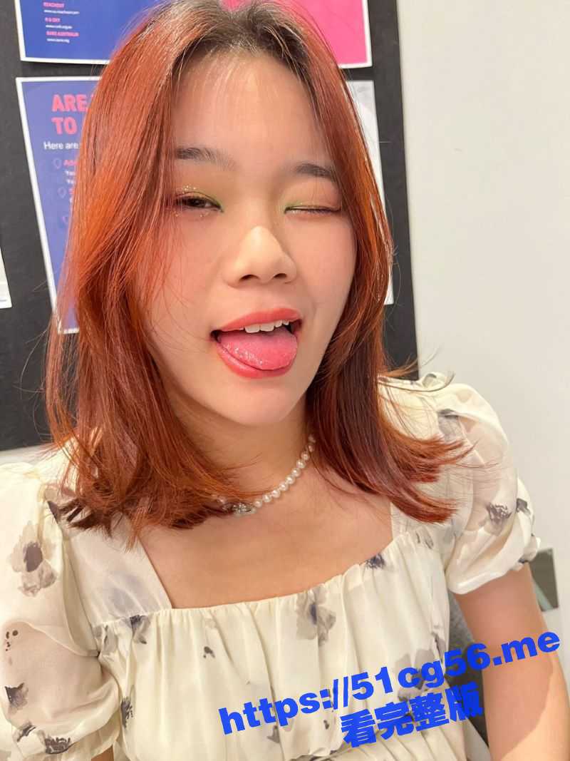 极品骚逼眼镜娘 被男友调教爆操！也是啊 这胸和飞机场一样 不骚一点怎么挨操呢？ - 51吃瓜网-51吃瓜网