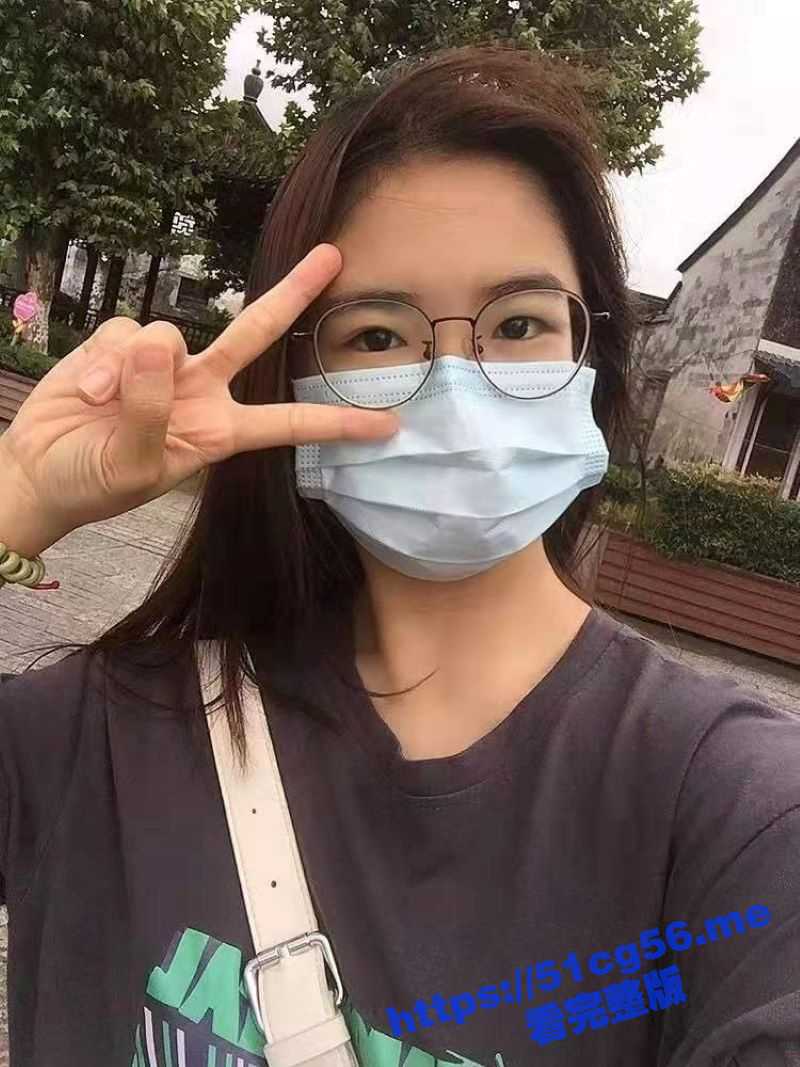 广州极品眼镜娘 在家全裸自拍给炮友 被炮友曝光 求瓜友们辱骂 剃毛骚逼母狗高潮! - 51吃瓜网-51吃瓜网