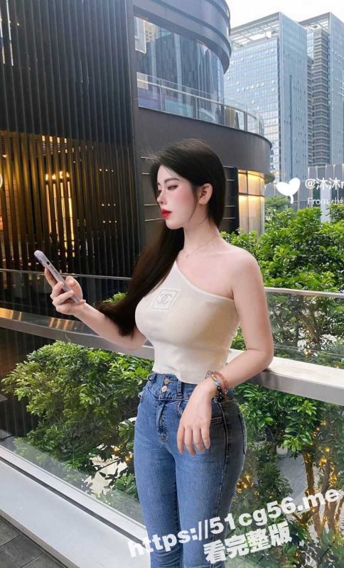 这个就叫专业！深圳健身教练 梁金娣 兼职外围被曝光 自带情趣内衣避孕药开房等候客户内射！-51吃瓜网
