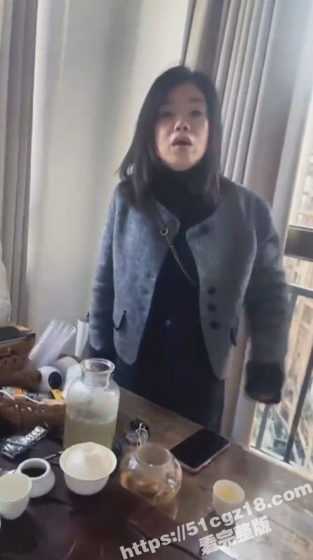 福建福州原配现场捉奸亲妹妹与老公做爱 竟然在沙发上就给姐夫口交 这份彩礼花的值啊姐妹花都掏上了！-51吃瓜网