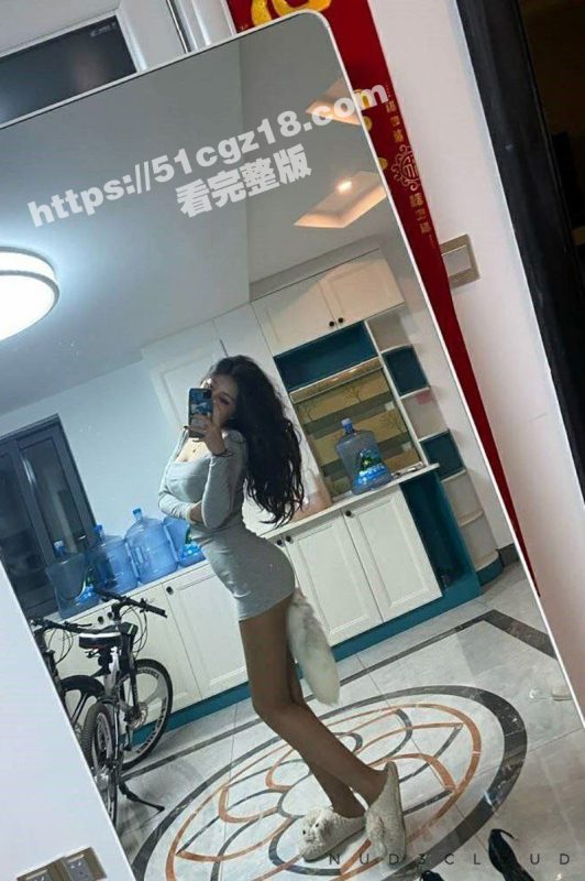 反向搭讪一姐 给你一千块还陪你睡一晚 这哪个男人不愿意啊！-51吃瓜网