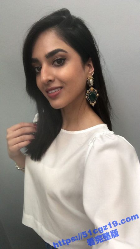 印度顶级名媛留学生 沦为黑人性奴母狗 被大黑屌各种爆操抽插 看她吃鸡巴的骚样 眼神都拉丝了-51吃瓜网