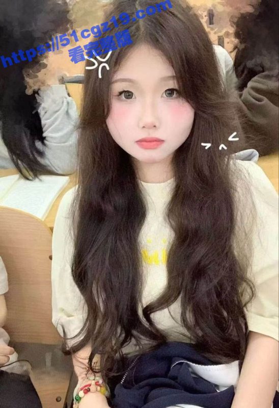 富二代 fKabuto 真实约炮19岁女大 肤白貌美丰满少女被双人轮干 暴力后入操的直喊爸爸！-51吃瓜网