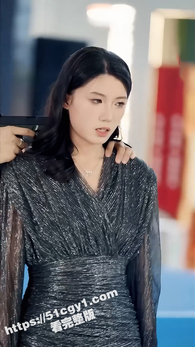 每日短剧《父爱无声》护国大帅林华雄二十年后回国寻亲 与儿子共同拯救先天绝脉的孙子！ - 51吃瓜网-51吃瓜网