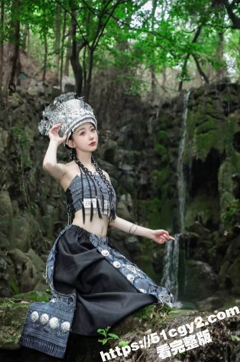 清纯美少女博主 猫小娴 大尺度私拍流出 各种制服诱惑三点全露 白虎嫩鲍激情自慰! - 51吃瓜网-51吃瓜网