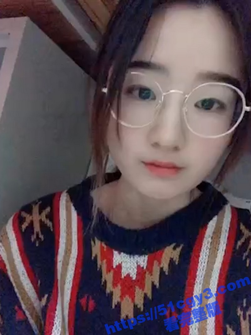 反差婊母狗大学生自慰视频泄露 白嫩酮体让人垂涎欲滴 全裸掰穴自慰骚气十足！ - 51吃瓜网-51吃瓜网