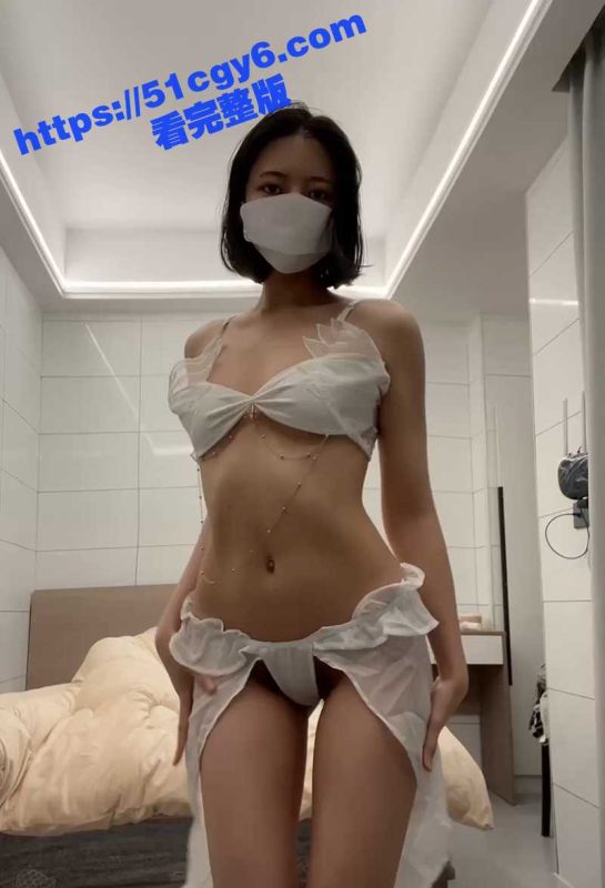 学生妹抖音风裸舞视频 极品身材的淫骚尤物 穿开档黑丝露穴淫舞 翘乳美穴香艳无比-51吃瓜网