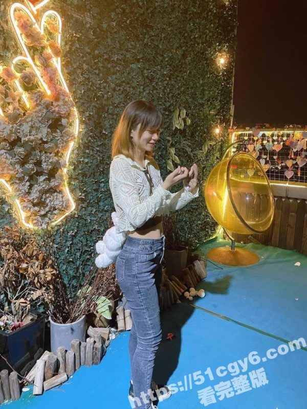 镇江句容县人妻 李慧敏 出轨视频曝光 黑丝情趣装张腿求操 丰满翘臀被猛烈爆操淫叫不断！-51吃瓜网