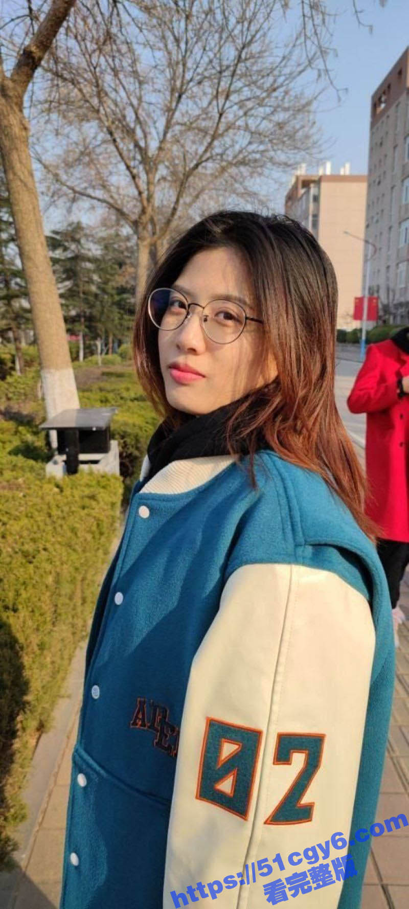 山东财经大学学姐 何丽颖 性爱视频被绿帽男友在换妻群炫耀流出 情趣黑丝反差十足！ - 51吃瓜网-51吃瓜网