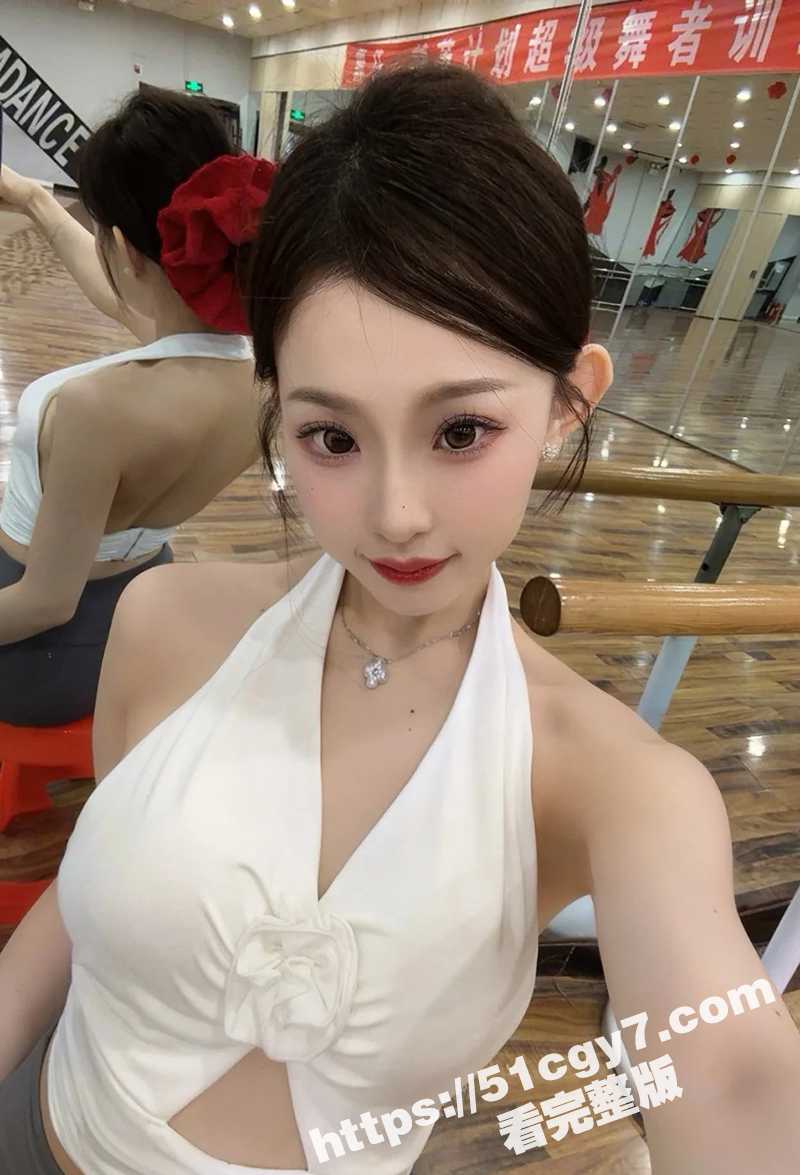 反差芭蕾舞蹈生 宿舍裸聊自慰视频流出 还偷拍室友大奶供男友赏乐 这么好的女友都是哪里找的？ - 51吃瓜网-51吃瓜网