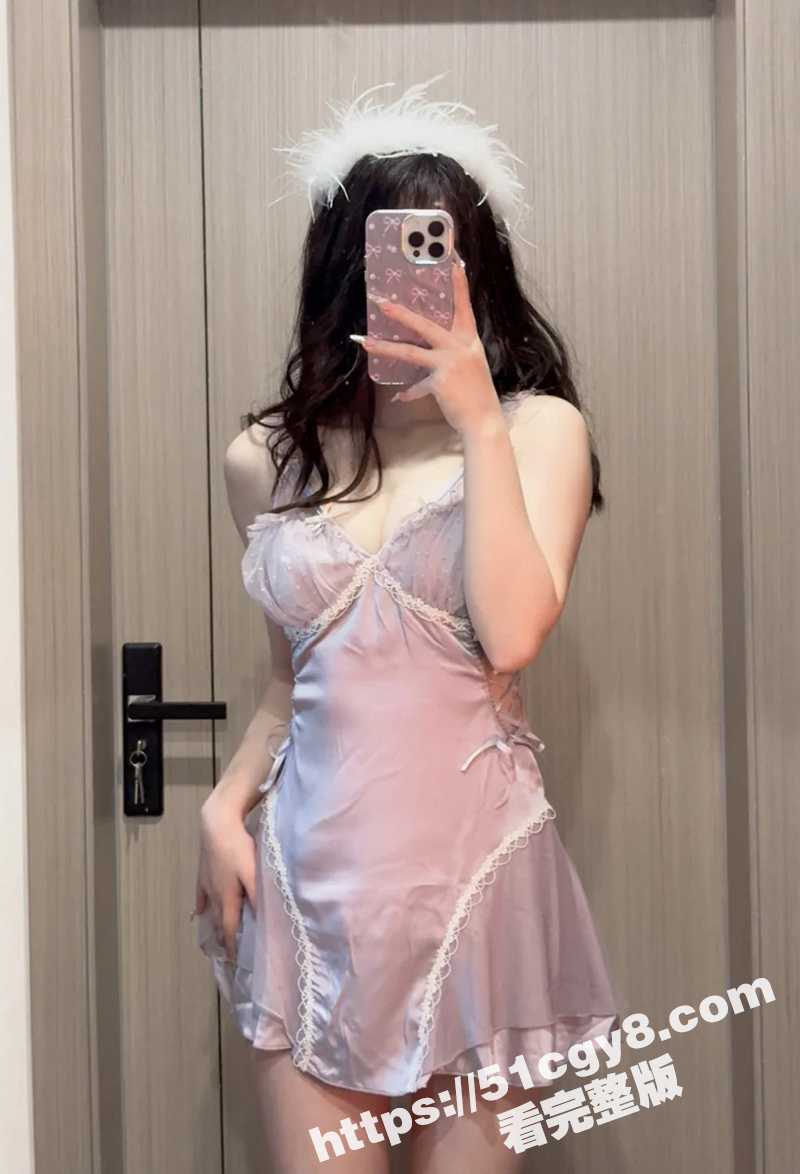 美团小哥送货竟遇骚女全裸勾引 拍下视频与同事们炫耀 这尼玛是美团的宣传片吧?又想骗咱去送外卖? - 51吃瓜网-51吃瓜网