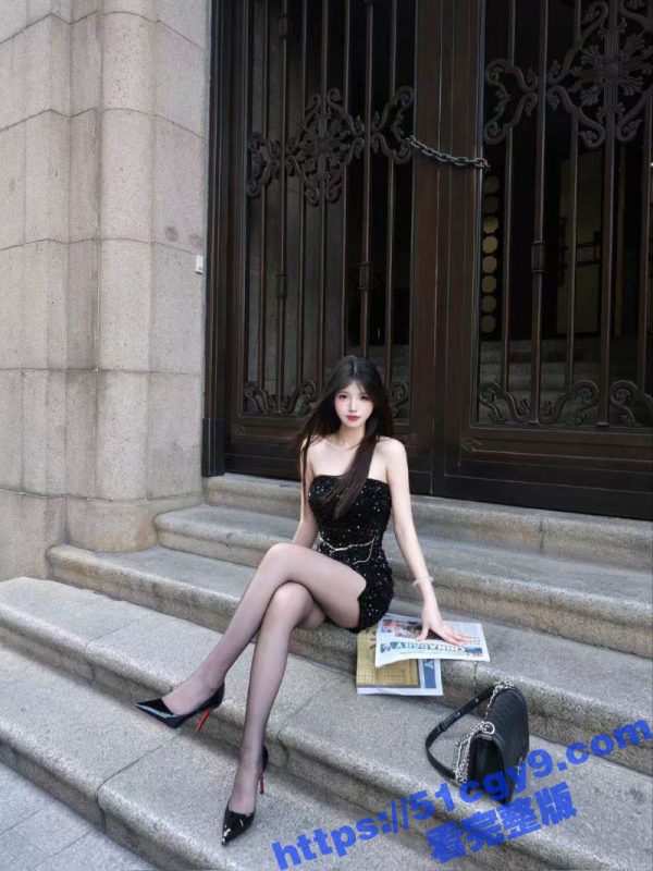 富二代酒店约炮长发美少女 白嫩酥胸宛如人间极品 富哥扶腰猛插干的母狗淫叫连连！-51吃瓜网