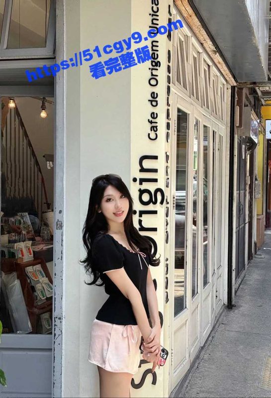 厕拍大神 魔手外购 新作流出 前后双视角偷窥各种美女露脸放尿 蜜穴唇瓣超级清晰 完全满足偷窥淫欲！-51吃瓜网