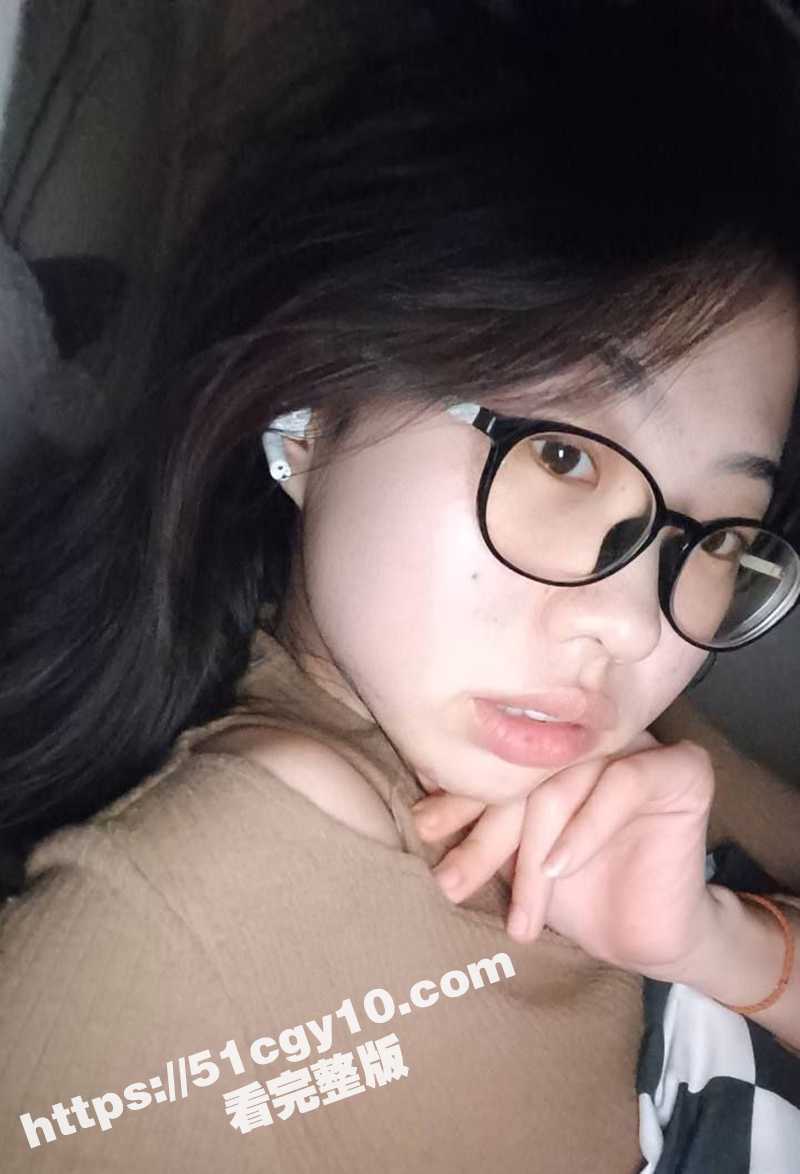大奶学生妹宿舍自慰视频流出 小骚货颜值漂亮身材超棒 隔着帘子偷用跳蛋淫骚玩穴 ！ - 51吃瓜网-51吃瓜网