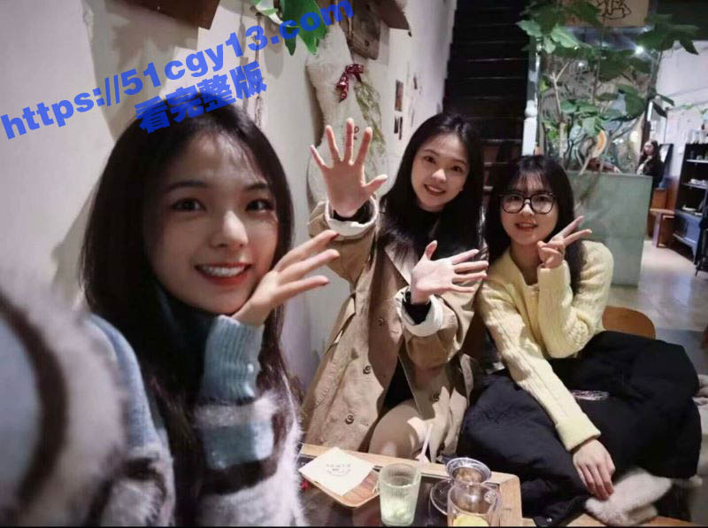 重庆财经学院 李佳怡 性爱视频曝光 绝美颜值清纯学生妹 粉嫩淫穴被大屌无情摧残无套爆操！-51吃瓜网