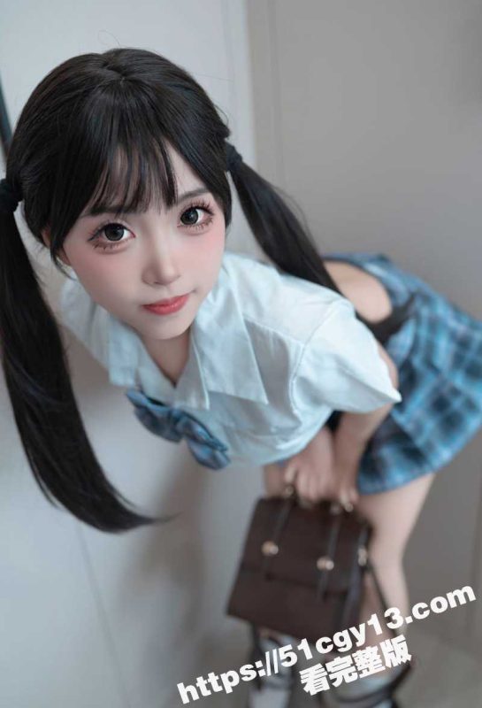 少女coser 邦尼 大胆挑战自我 化身双马尾情欲学生妹  露出展示超性感的梨型肉体！-51吃瓜网