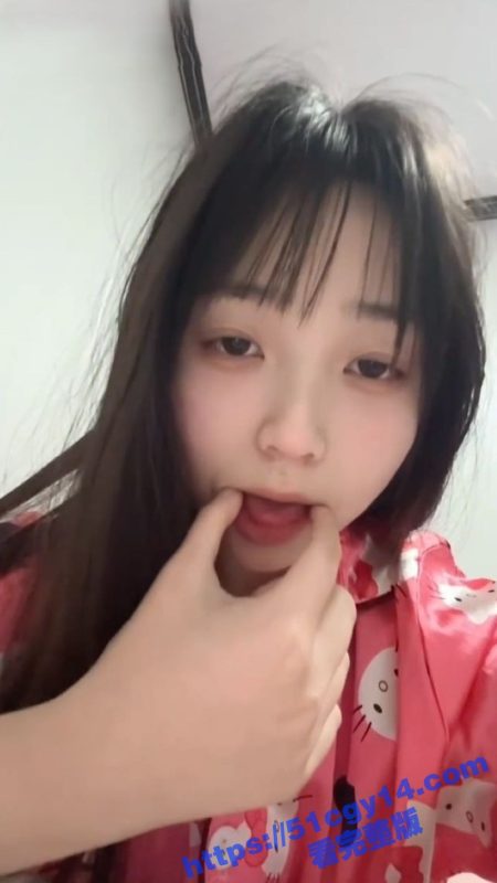 内蒙古大学生 张心洁 反差私拍曝光 JK制服火辣身材挑逗 粉嫩巨乳引爆眼球！-51吃瓜网