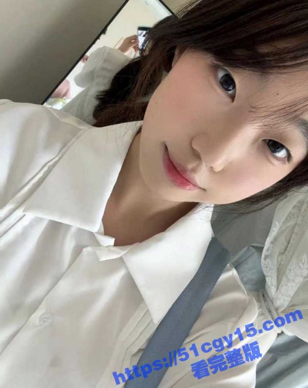 高颜值反差眼镜妹 逼痒难耐给男友自拍发骚扣穴视频求安慰 惨遭男友录屏背刺发到网上卖钱！-51吃瓜网