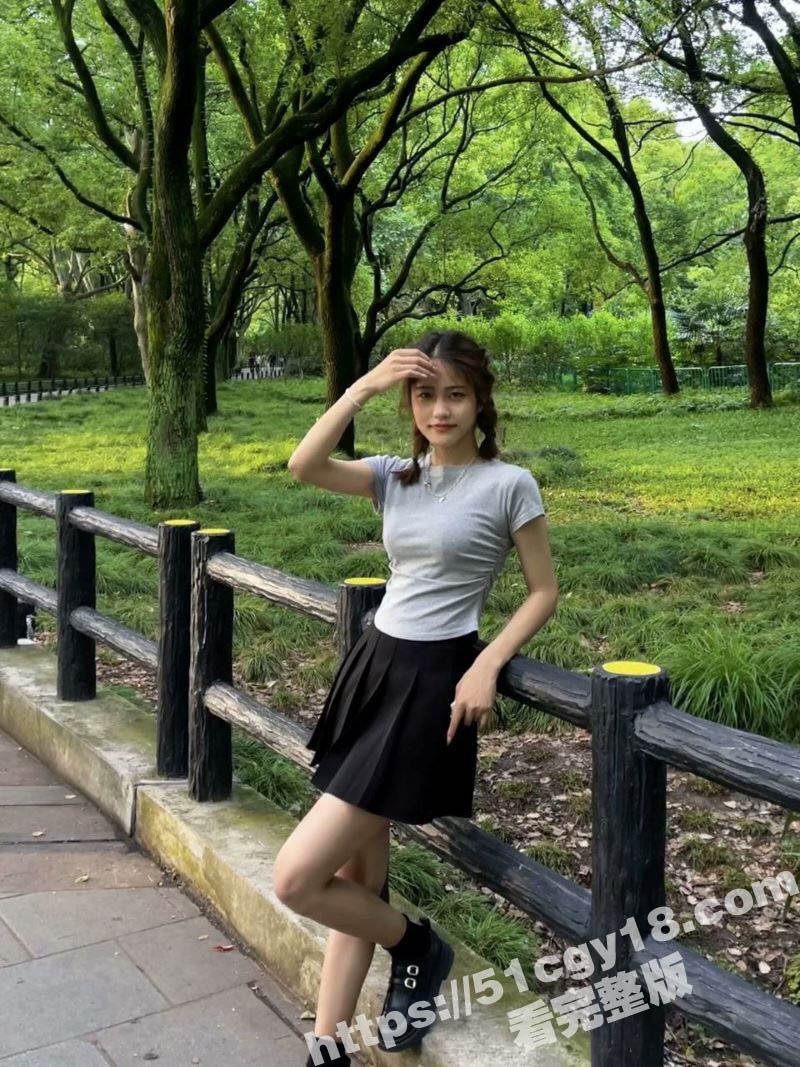 上海城建职院 潘玥 极品女神却沉迷性爱无法自拔 出轨献身同学与大叔 放荡姿态让人瞠目结舌！ - 51吃瓜网-51吃瓜网