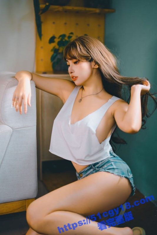 极品女神 慕慕Momo 大尺度写真福利 真空睡衣勾勒出撩人曲线 全方位展示性感裸体 近距离观看粉嫩蜜穴！-51吃瓜网