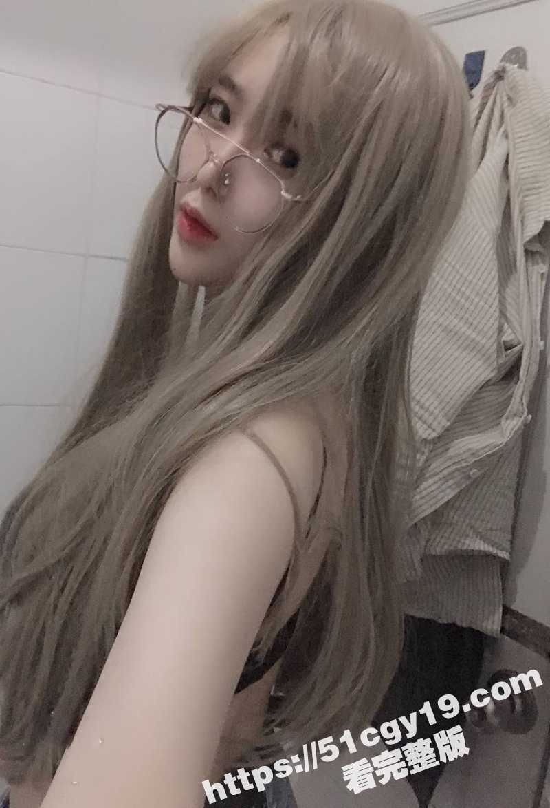 杭州美女 温思颖 不雅视频流出！和男友裸聊自慰 竟用两个跳蛋玩双洞齐开 这不得爽飞了！ - 51吃瓜网-51吃瓜网