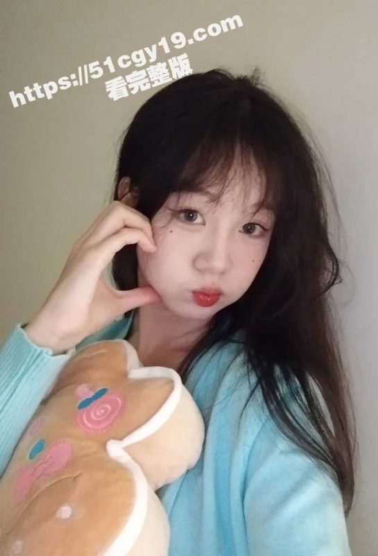 湖南衡阳学生妹 刘慧慧 脚踏两船玩裸聊!露脸自慰视频流出 骚穴被假屌插的淫水狂流!-51吃瓜网