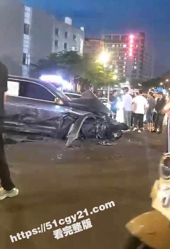 福州市鼓楼区 下班高峰期 突发重大车祸  2人身亡 多人受伤 现场画面曝光 简直惨不忍睹！-51吃瓜网
