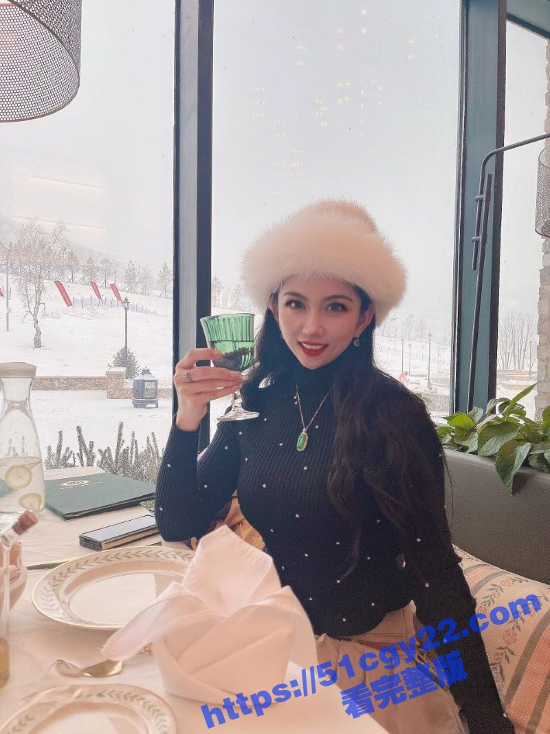 上海极品御姐露脸性爱视频曝光 饥渴少妇化身浪荡尤物 被炮友干的眼神迷离喘娇连连！ - 51吃瓜网-51吃瓜网