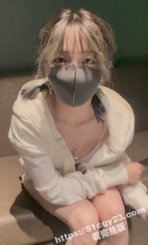 超人气纯欲网黄 玩偶姐姐 最新福利短片 公共场合的性爱 楼道大胆露出 站立后入白虎嫩逼！-51吃瓜网