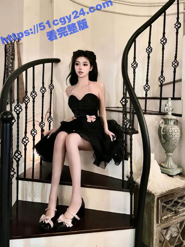 抖音极品网红Leelee大尺度视频泄露 蜂腰豪乳堪称完美尤物 被金主打桩猛干口爆吞精 骚劲爆棚！-51吃瓜网