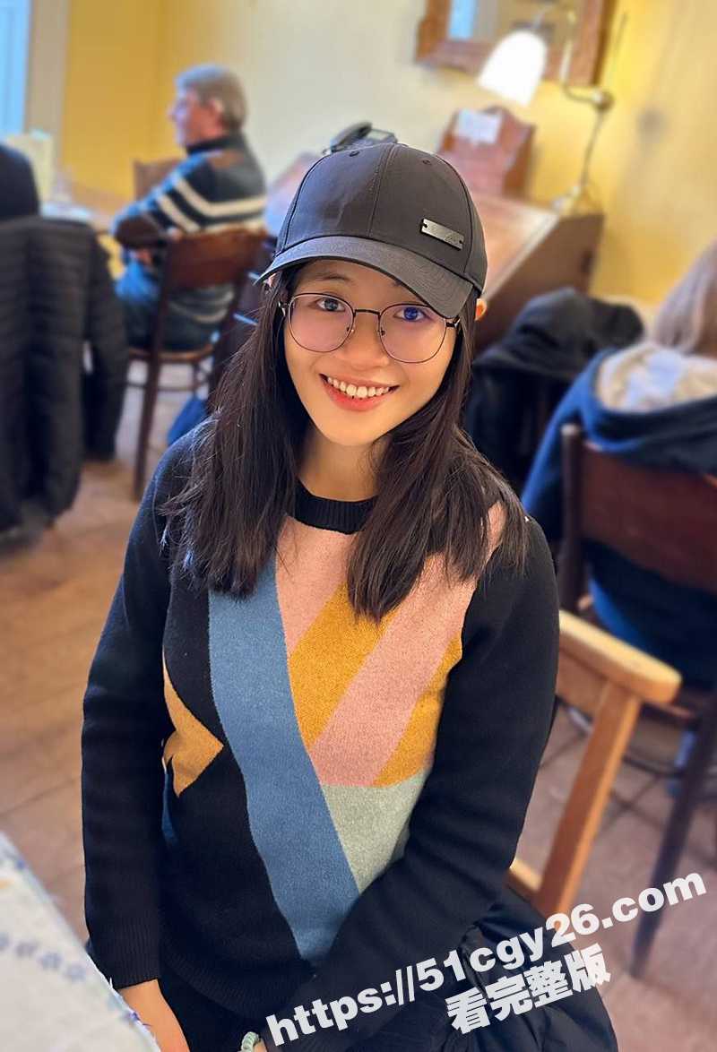 广州大学生极品眼镜婊 不雅视频被男友爆出 露脸自慰电动假屌猛怼骚穴 无套爆操浪叫不停！ - 51吃瓜网-51吃瓜网