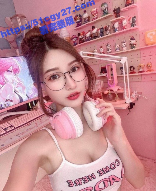 IG小网美车展结束后 酒店私会车友 露脸口交表情风骚 多水蜜穴被无套狂插！-51吃瓜网