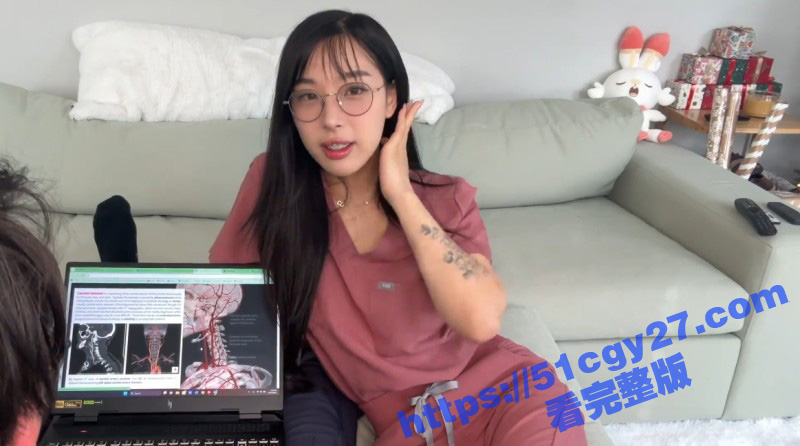 韩国高人气网黄 Elle Lee 与洋人男友激情交合 狂吸大屌口活一流 表情极度淫骚！-51吃瓜网