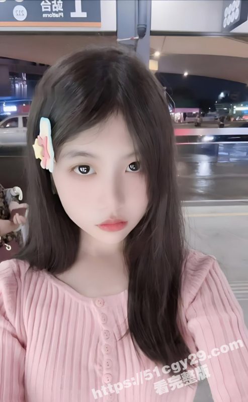 湖南长沙美术学院 林若曦 长相甜美却痴迷网恋 宽衣解带抠穴搓奶 白皙胴体娇嫩无比！-51吃瓜网