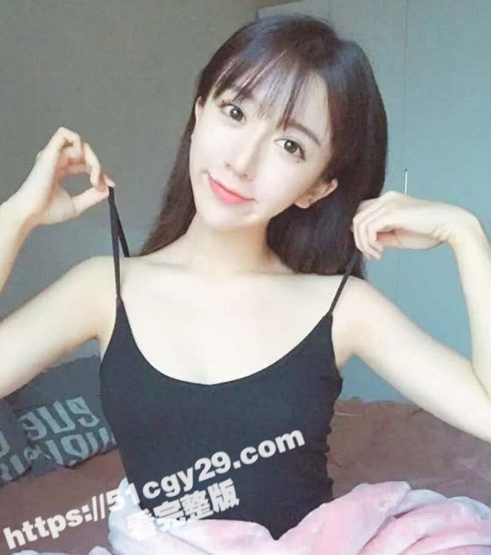 抖音千万网红 呆妹儿小霸王 首秀日塌房 前男友独家投稿爆料开房洗澡 三点全漏露脸实锤！太TM炸裂了！-51吃瓜网