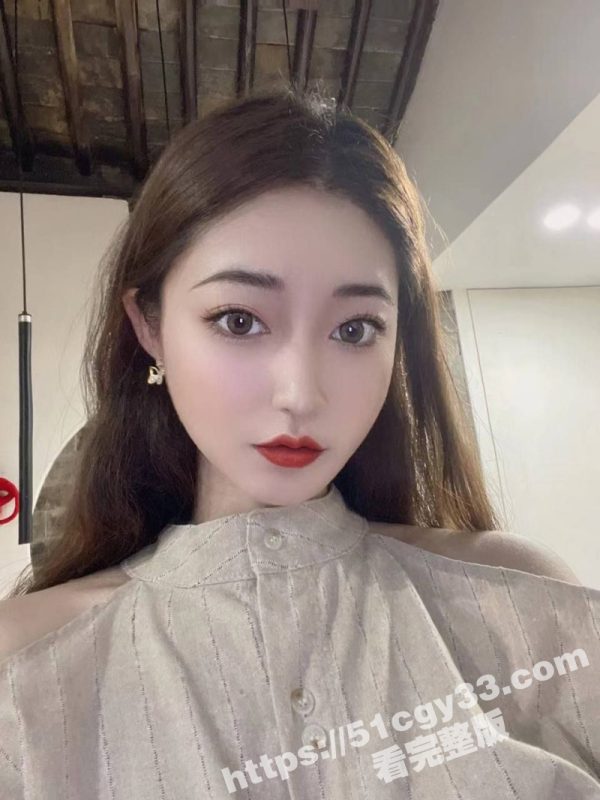 江苏常州某餐厅合伙人 贾艳月 做鸡4年后成功上岸 摇身一变成女强人 堪称全网卖逼女楷模！-51吃瓜网