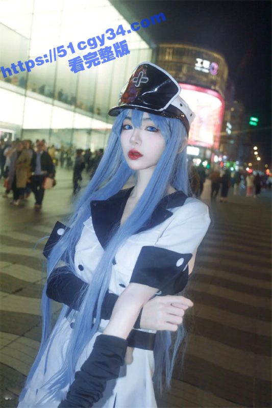 抖音480万粉丝网红  藤原Yuki 白天漫展清纯cos儿女神 晚上贱母狗被男友狠狠爆操！-51吃瓜网