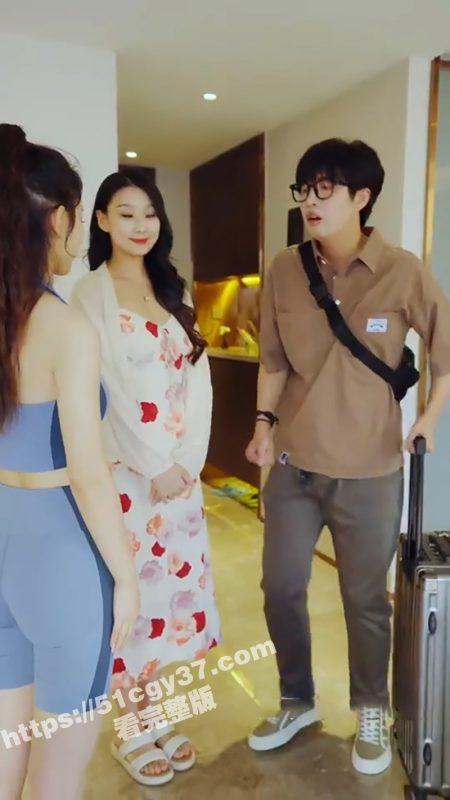 擦边短剧《我的美女室友》许茂从梦想到煎熬 与多位美女合租的真实体验！-51吃瓜网