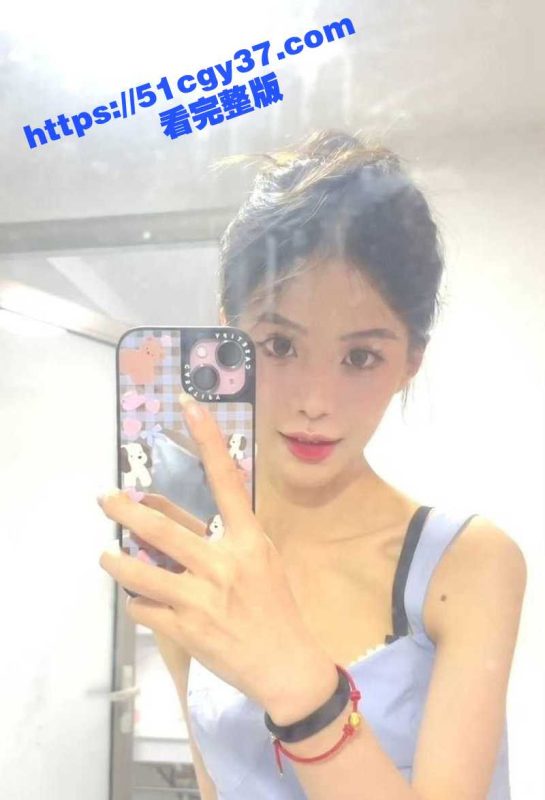 舔狗泪崩！白月光女神接表白电话时 正被后入狂操！炮友边干边乐还录视频！-51吃瓜网