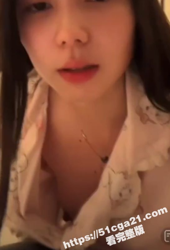 抖音美女主播走光集锦视频流出 各个颜值爆表 露奶吸粉套路满满 若隐若现才是真的诱人！-51吃瓜网