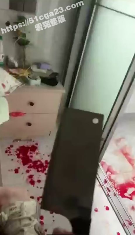 男子持刀砍妻并自拍视频记录 刀刀入肉 多处伤口血流满地 简直惨无人道！胆小瓜友勿入！-51吃瓜网