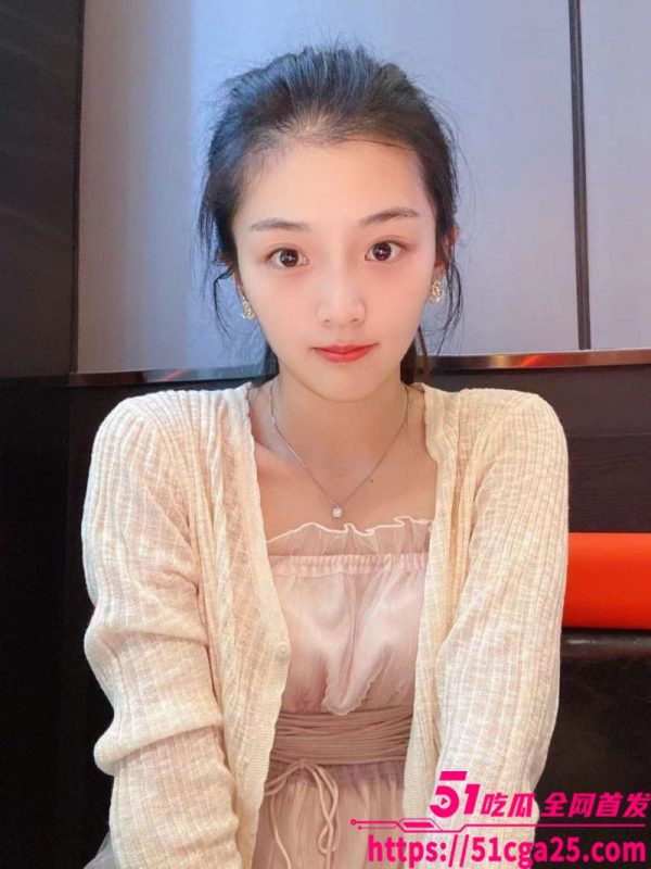 反差学生妹 瑶瑶 给男友私拍福利流出 精致面容露脸口交 娇嫩身躯站立自慰 淫荡十足!-51吃瓜网