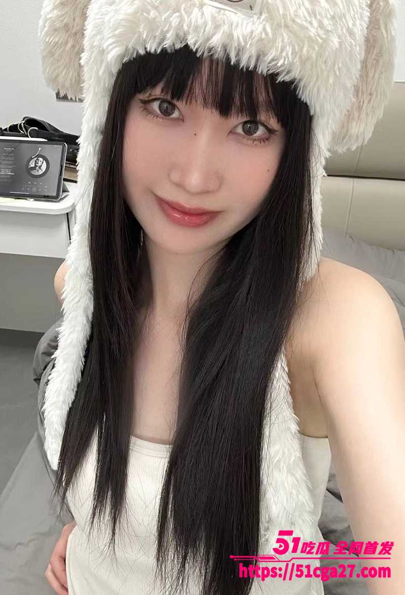 高颜值福利姬 银牌灌汤小笼包 自慰合集流出 性感美腿堪称完美炮架 花式自慰淫骚足交 反差爆棚! - 51吃瓜网-51吃瓜网