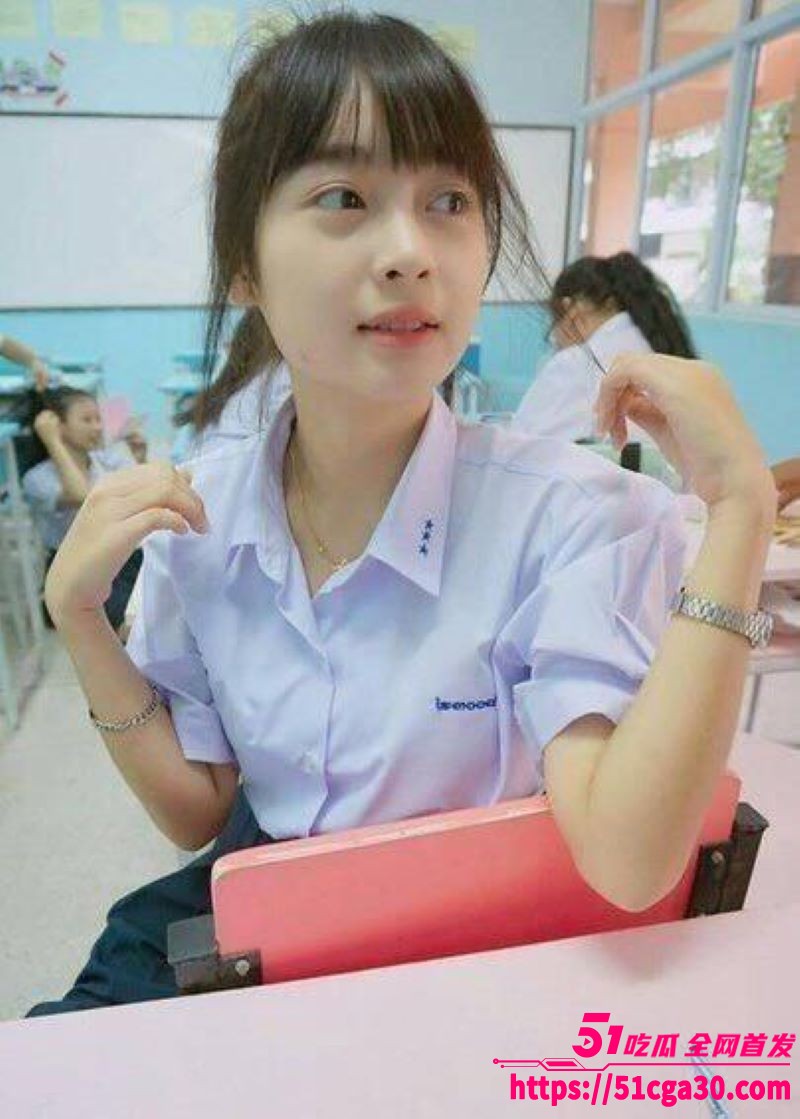 广州电子厂妹性爱视频被男友曝光 巨乳翘臀曲线勾魂 肥美臀部高翘 迎合男友猛烈抽插！ - 51吃瓜网-51吃瓜网