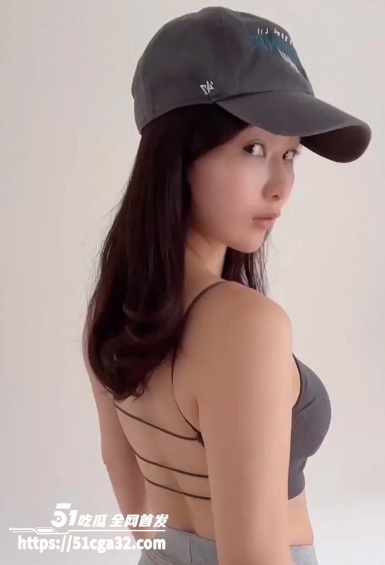 日本高颜值博主 Rikako 大尺度福利合集流出 大奶尤物各种淫骚露出 酒店激情做爱淫骚反差到爆!-51吃瓜网