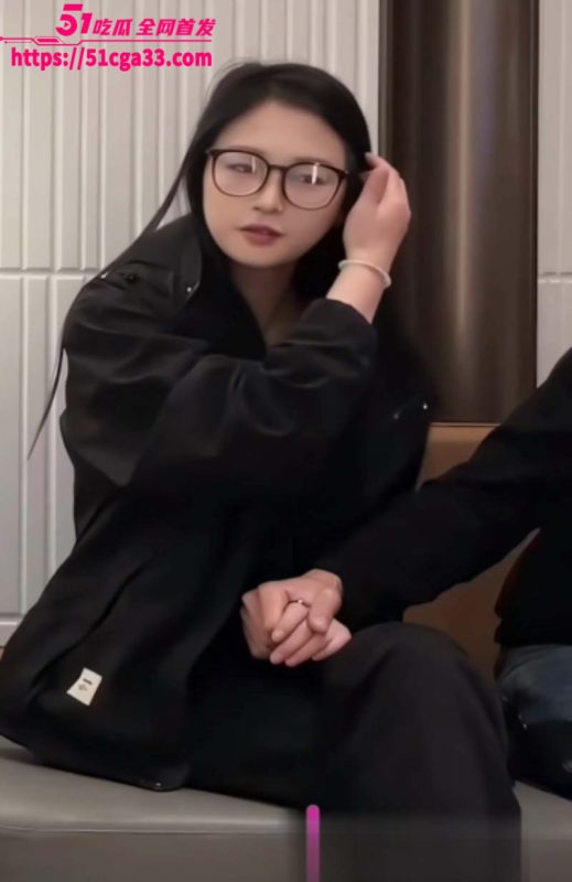 探花大神王安全 约炮极品学生妹 酮体白嫩柔软 蜜穴粉嫩紧致 被打桩爆操 淫水直流不止！-51吃瓜网