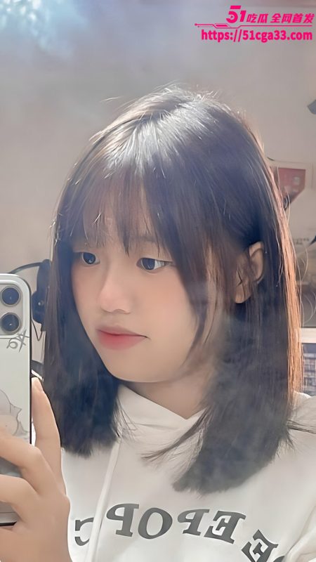 清纯女高中生 李宥瑄 全裸私拍视频流出 各种姿势展示美乳嫩穴 被大神网调成淫荡小母狗！-51吃瓜网